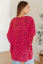 Load image into Gallery viewer, Essential Blouse in Hot Pink Leopard
